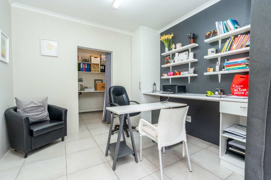 9 Bedroom Property for Sale in Oliphantskop Western Cape